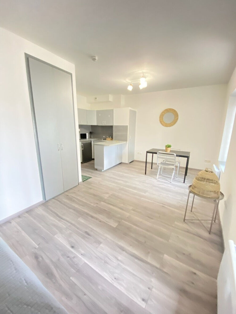 Location Appartement Arles appartement meublé 1 pièce 24 m2 Arles