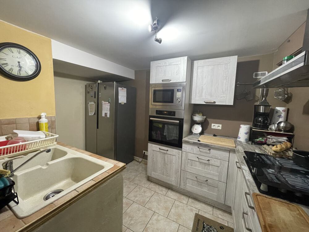 Maison à Beaucaire 5 pièces 94 m2 avec cour