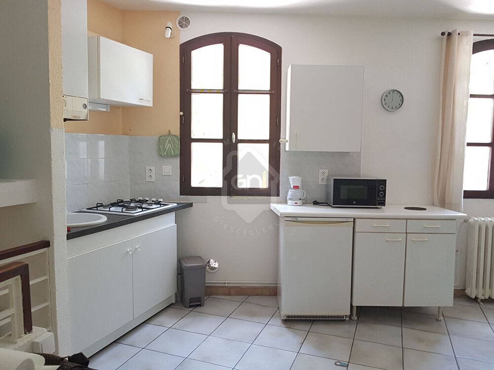 Location Appartement Arles centre ancien, T2  meublé e climatisé de 29m2 au 2ème étage Arles