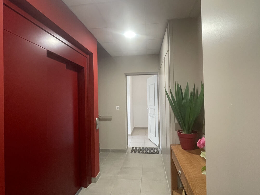 FONTVIEILLE - Appartement de 73 m2 au coeur du village