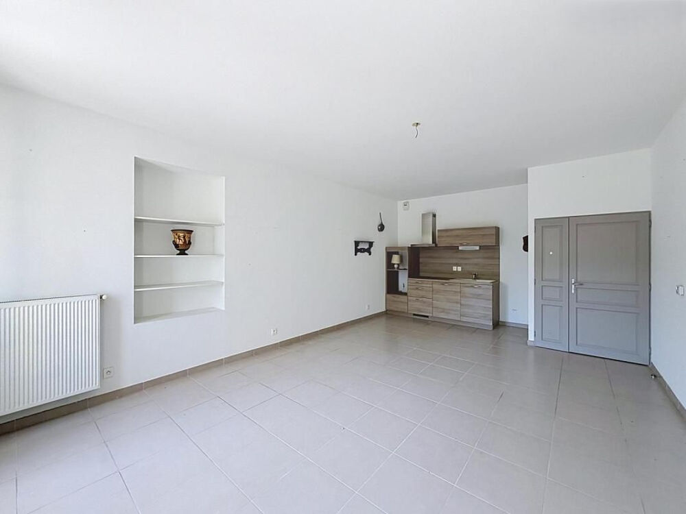 Vente Appartement FONTVIEILLE - Appartement de 73 m2 au coeur du village Fontvieille