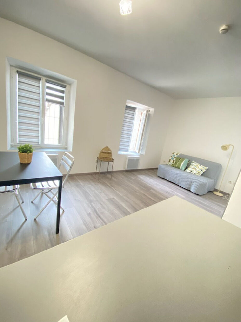 Location Appartement Arles appartement meublé 1 pièce 24 m2 Arles