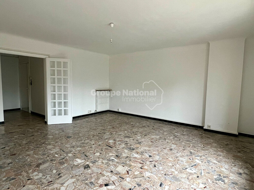 ARLES CENTRE - Appartement T4 de 91m2 dans résidence sécurisée avec ascenseur