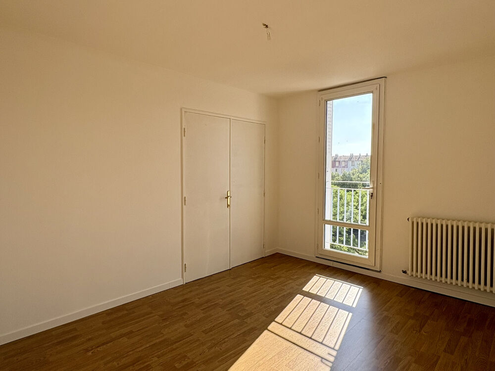 Vente Appartement ARLES. Grand T4 avec balcon Arles
