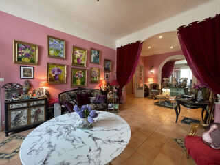  Maison � vendre 9 pi�ces 350 m�