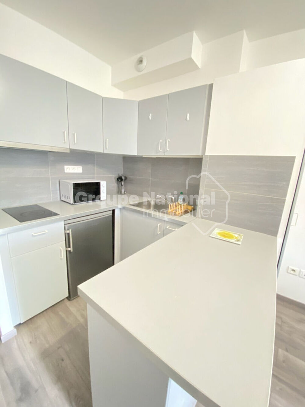 Location Appartement Arles appartement meublé 1 pièce 24 m2 Arles
