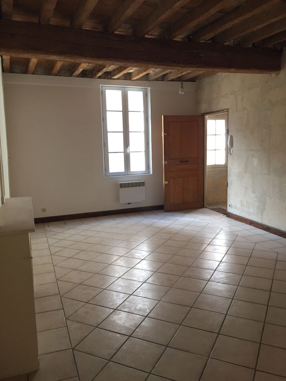 Location Appartement Arles centre, studio de 30m2 au 1er étage Arles