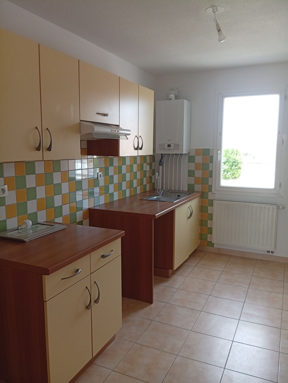 Location Appartement T3 à louer avec terrasse - Fourques Arles