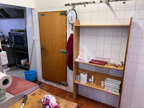   Fonds de commerce - 70 m2 - Boucherie - Traiteur - Proximit d'Avignon 
