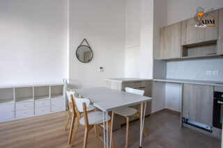  Appartement à louer 3 pièces 56 m²