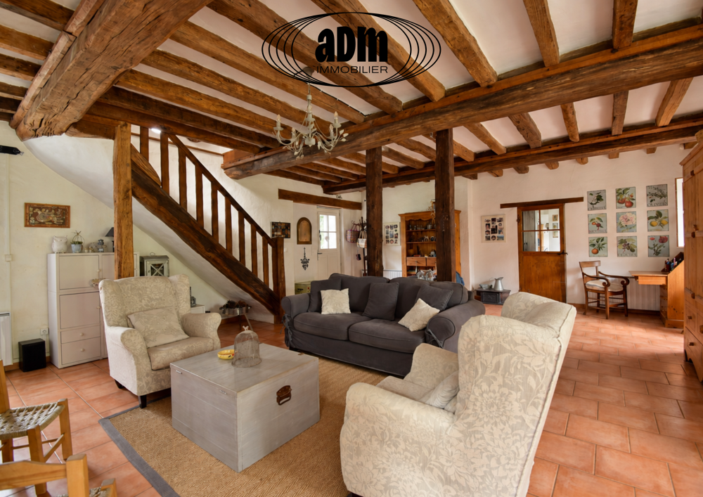 Vente Maison Maison familiale de 191 m2 avec 5 chambres sur un terrain de 2 465 m La tretoire