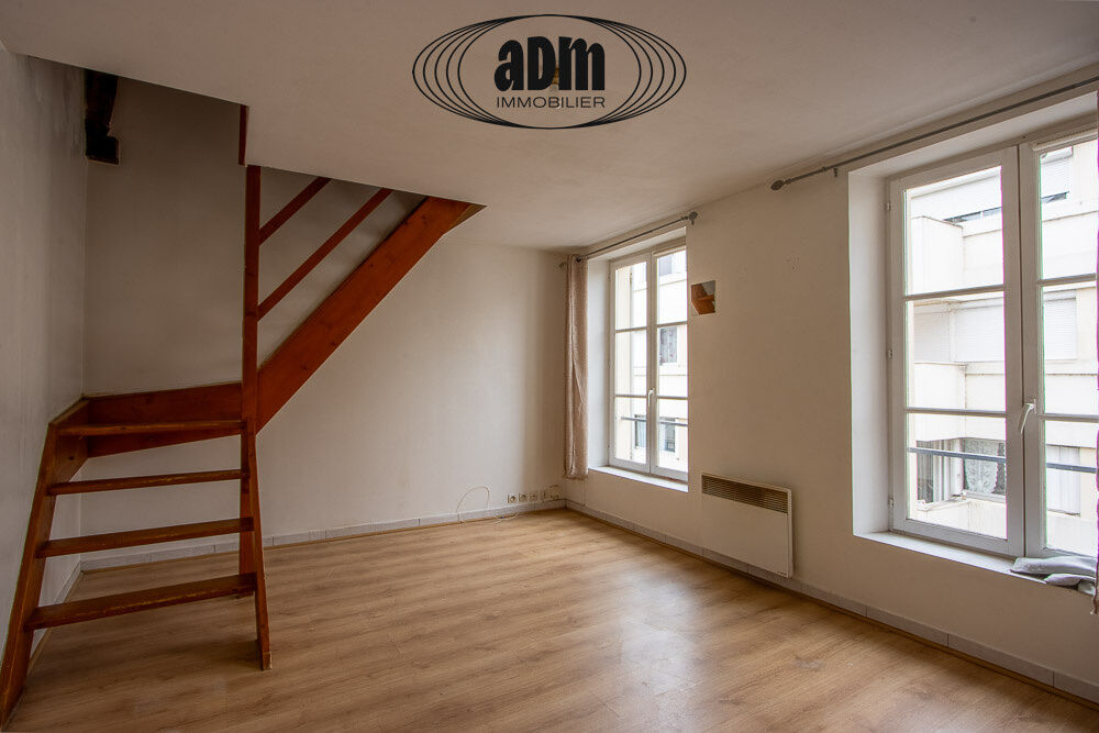 Location Duplex/Triplex F2 en Duplex place du marché Meaux