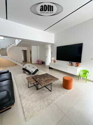  Maison � vendre 5 pi�ces 130 m�