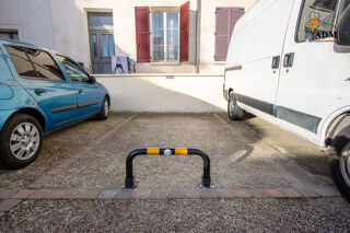  Parking / Garage à louer 