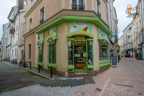 À LOUER - LOCAL COMMERCIAL EN ANGLE / RUE PIÉTONNE 830 77100 Meaux