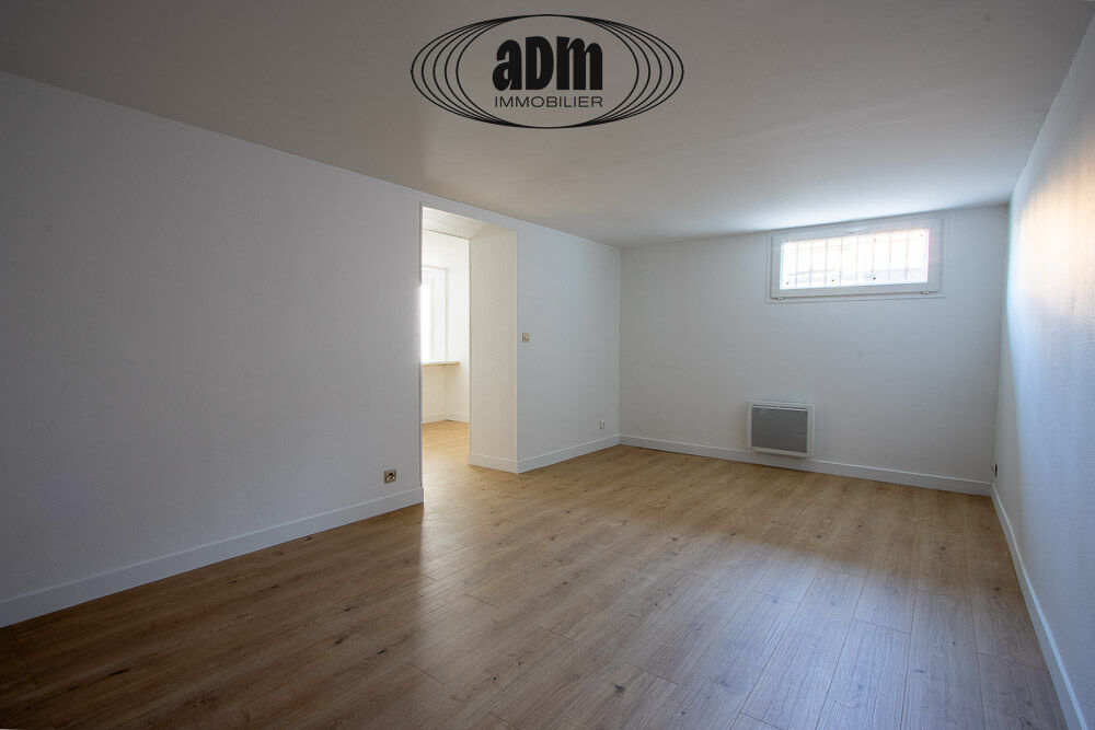 Studio avec terrasse située Rue Benjamin Brunet 77100 Nanteuil-lès-Meaux