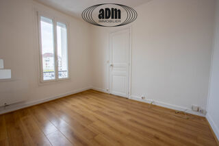  Appartement à louer 2 pièces 37 m²