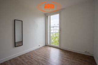 Appartement à louer 4 pièces 70 m²
