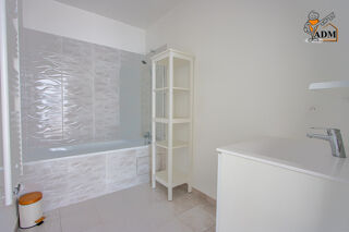  Appartement à louer 3 pièces 56 m²