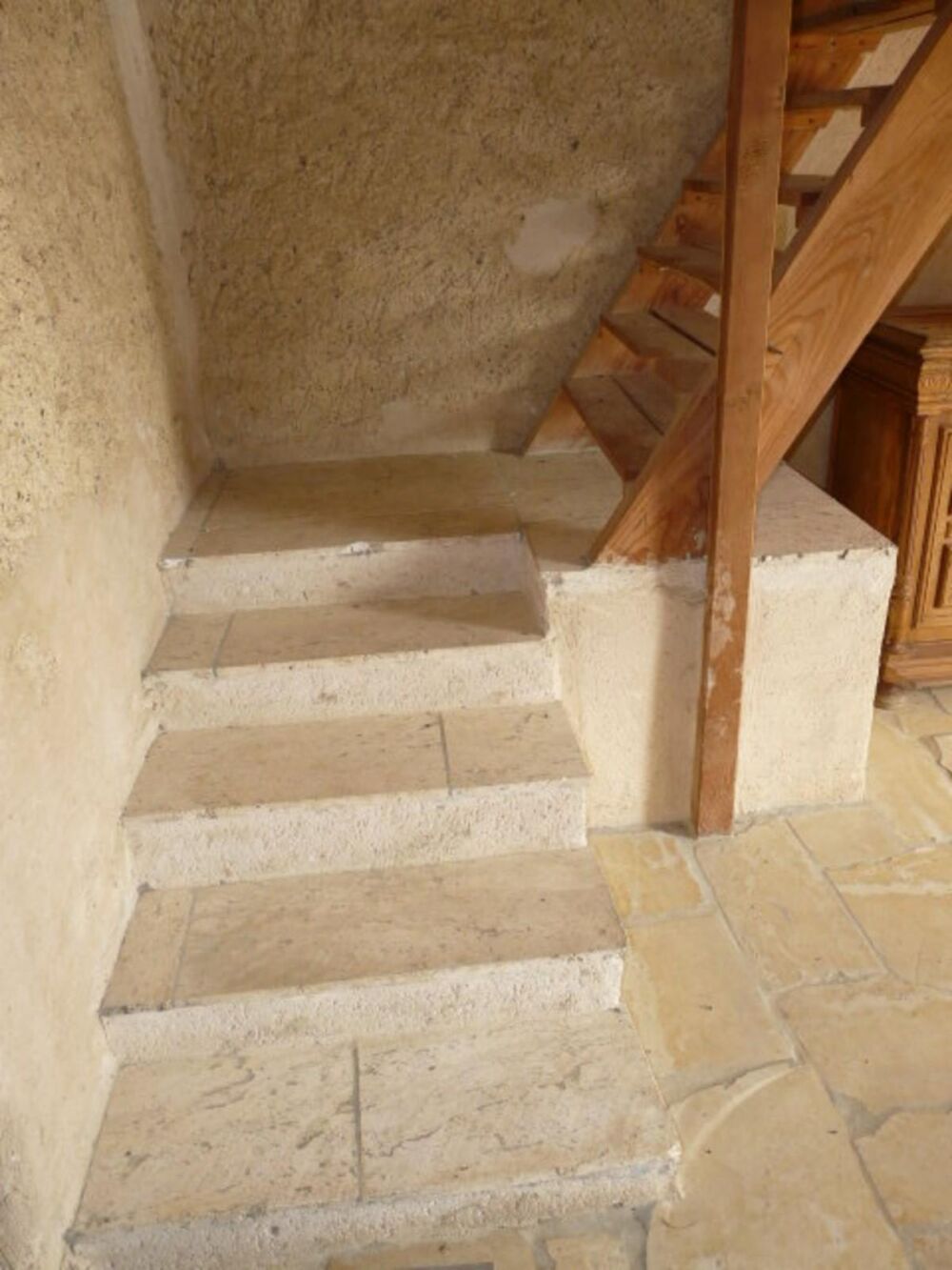 MAISON EN PIERRE