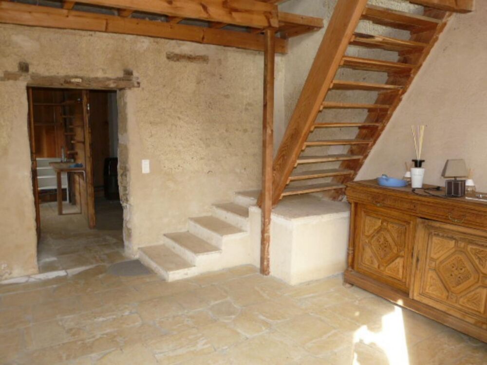 MAISON EN PIERRE