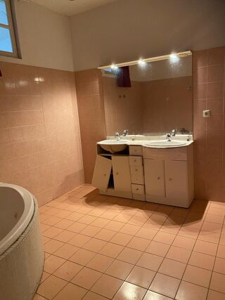  Maison à vendre 7 pièces 331 m²