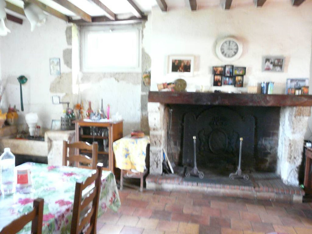 DOMAINE DE CARACTERE A RENOVER SUR 3 H