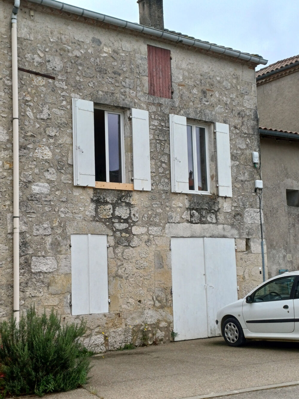 Détails : Nombre de chambre(s) : 5 Nombre de piè....