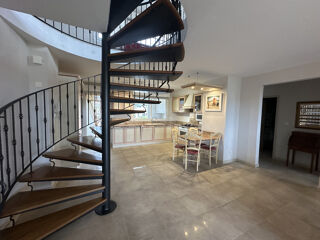  Appartement � vendre 5 pi�ces 151 m�