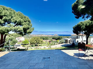 Maison 5 pièces 200 m² · à Calvi · 200 m² · 2 100 000 €