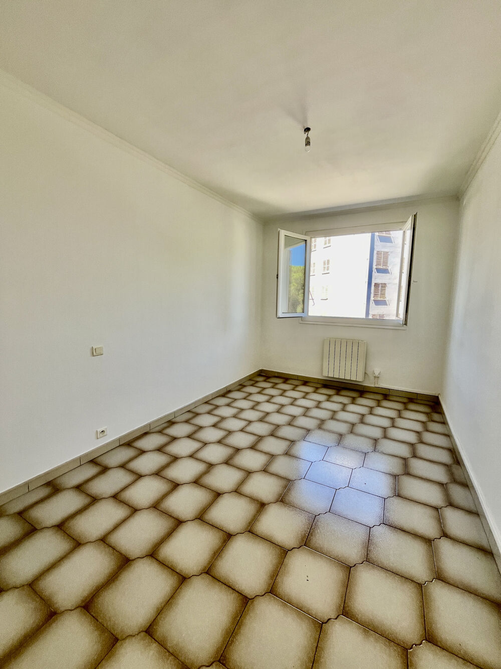 Location Appartement F3 RESIDENCE NOUVELLE CORNICHE Bastia