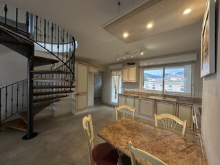  Appartement � vendre 5 pi�ces 151 m�