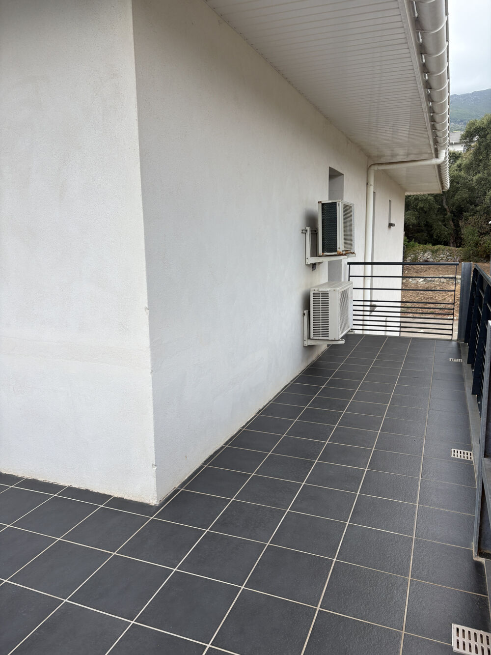 Location Appartement LES VALLONS DU MACCHIONE   T2 AVEC GRANDE TERRASSE, VUE MER ET PARKING Bastia