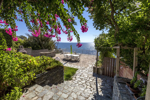   MAISON BORD DE MER - SAN MARTINO DI LOTA Maison - 8 pièce(s) - 400 m²
