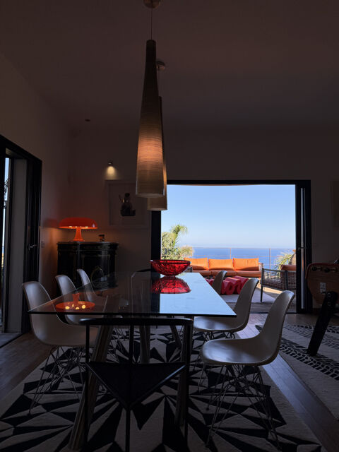   MAISON Maison - 6 pièce(s) - 220 m²