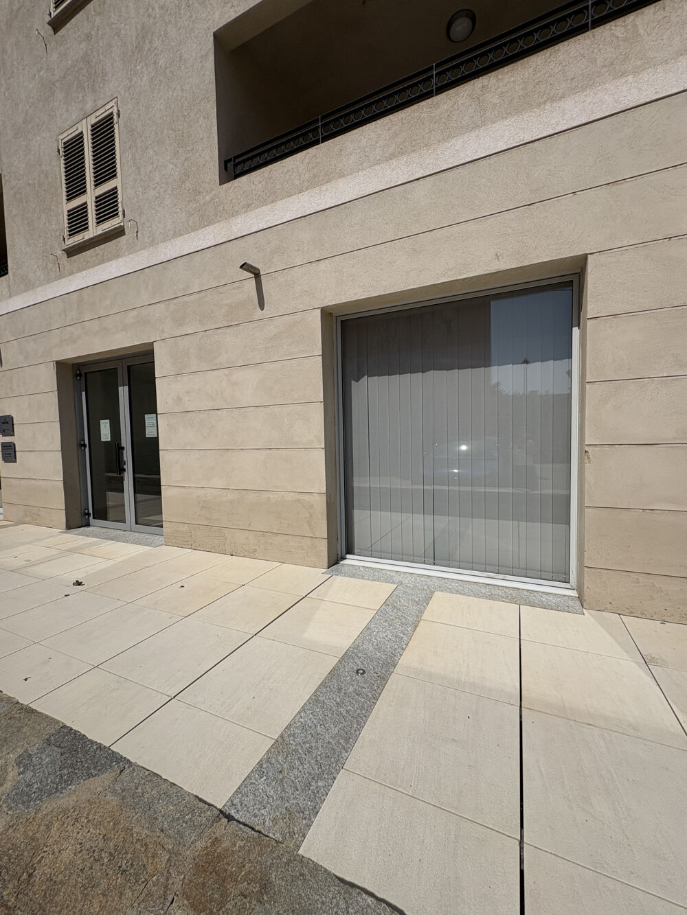   Local professionnel à louer   Bastia centre   93 m2 environ 