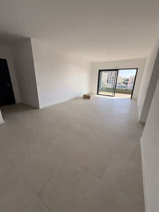  Appartement � louer 4 pi�ces 101 m�