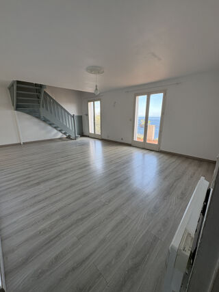  Appartement � louer 4 pi�ces 95 m� San martino di lota