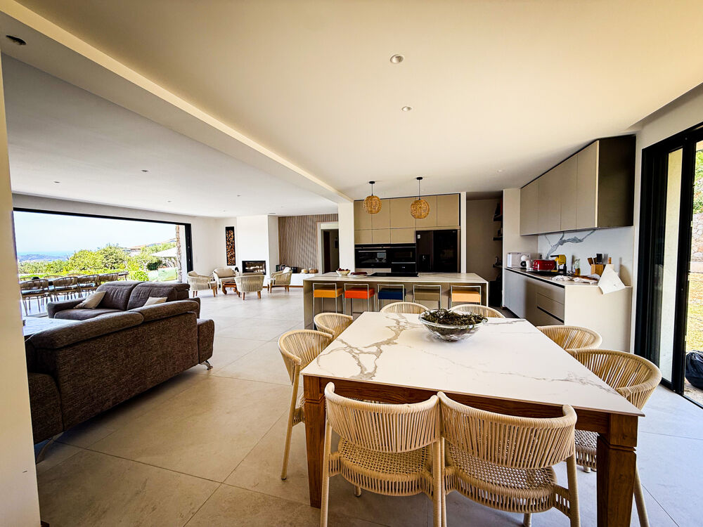 à vendre  Maison Lumio (20260)