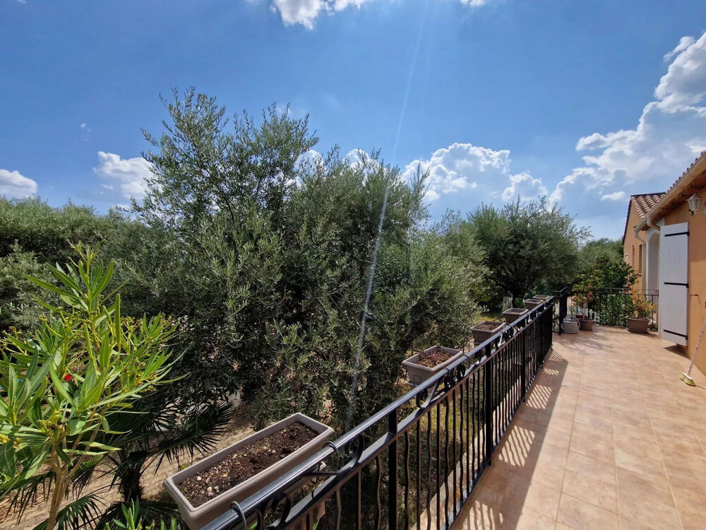 Villa mitoyenne avec T2 Indépendant et Piscine à La Motte-d?Aigues