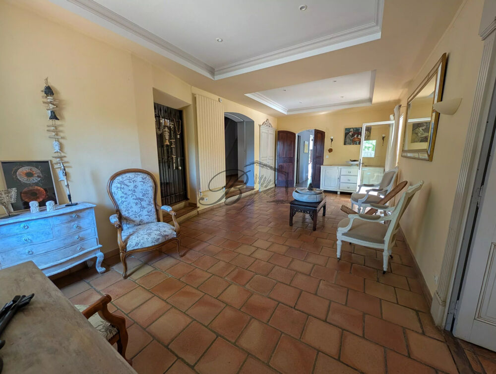 Superbe villa avec piscine à La Bastide-des-Jourdans