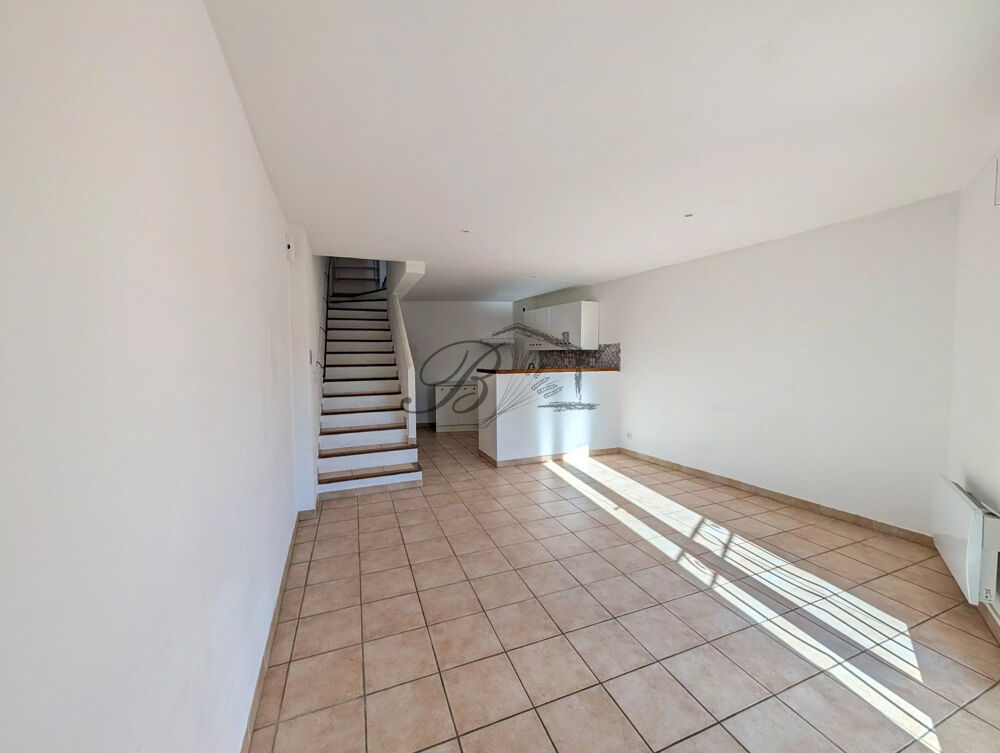 Maison de village à La Bastide-des-Jourdans avec Terrasse.