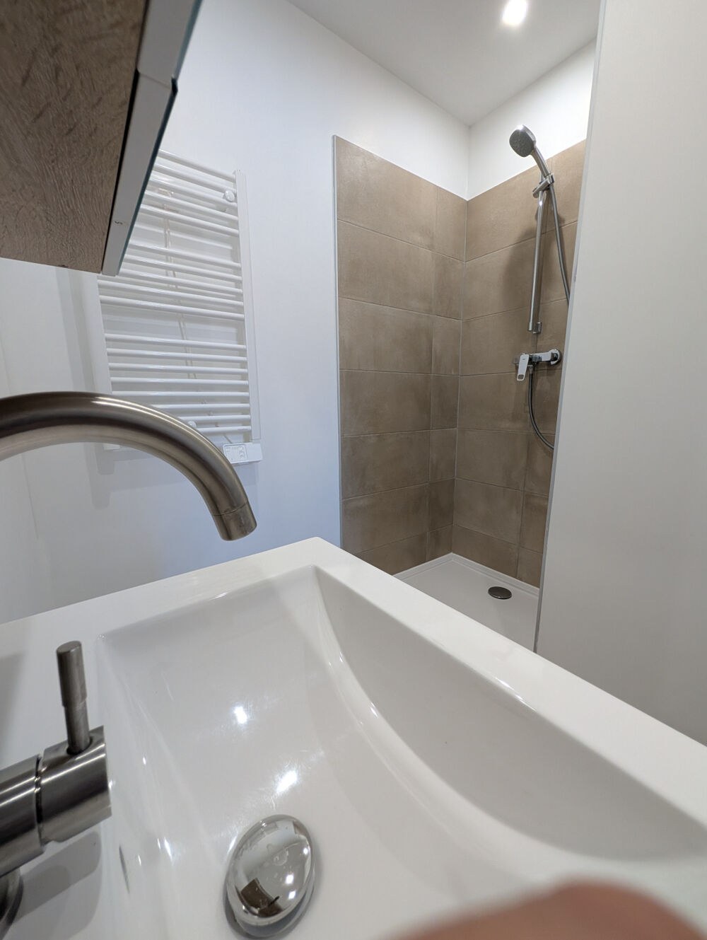 Location Duplex/Triplex Appartement duplex F2 à louer   Cadenet, à proximité de Pertuis Cadenet