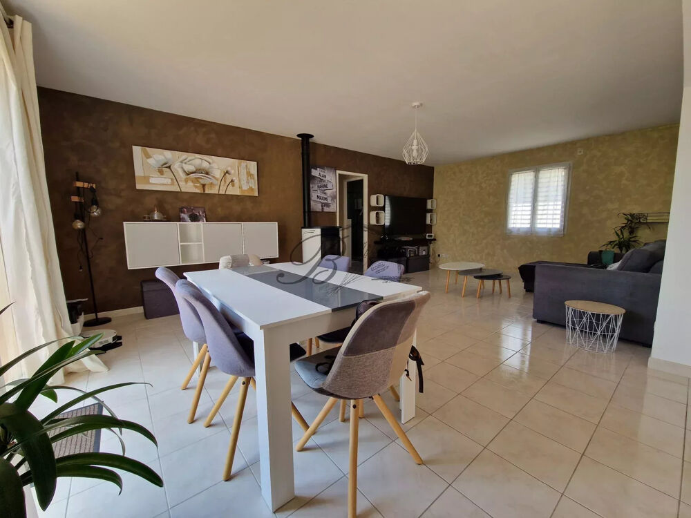 Villa mitoyenne avec T2 Indépendant et Piscine à La Motte-d?Aigues