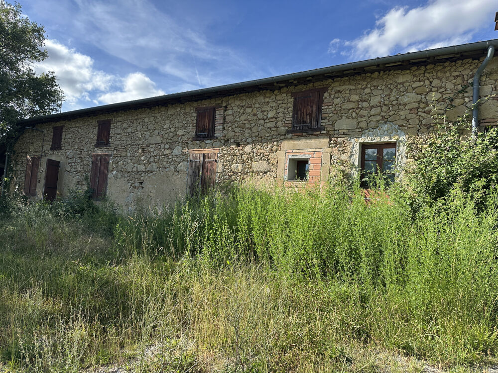FERME A RENOVER SUR 3,5 HA