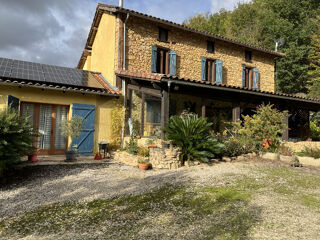  Proprit/chteau  vendre 10 pices 350 m