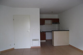  Appartement à louer 2 pièces 37 m²