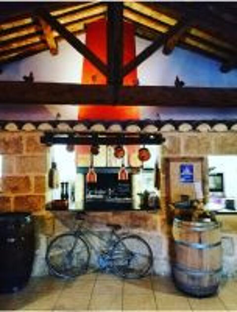   Restaurant avec terrasse à vendre   Murs + Fonds   Petite Camargue 30600 