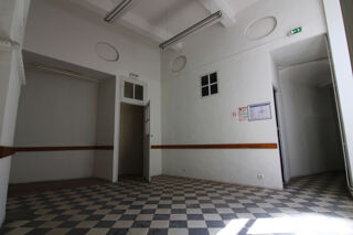  Immeuble � vendre 15 + pi�ces 650 m�