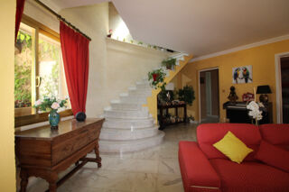  Maison � vendre 7 pi�ces 233 m�